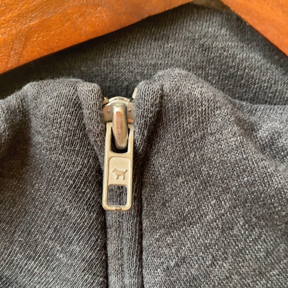 PINK Victoria’s Secret gray pull over sweatshirt, size small - Picture 4 of 5